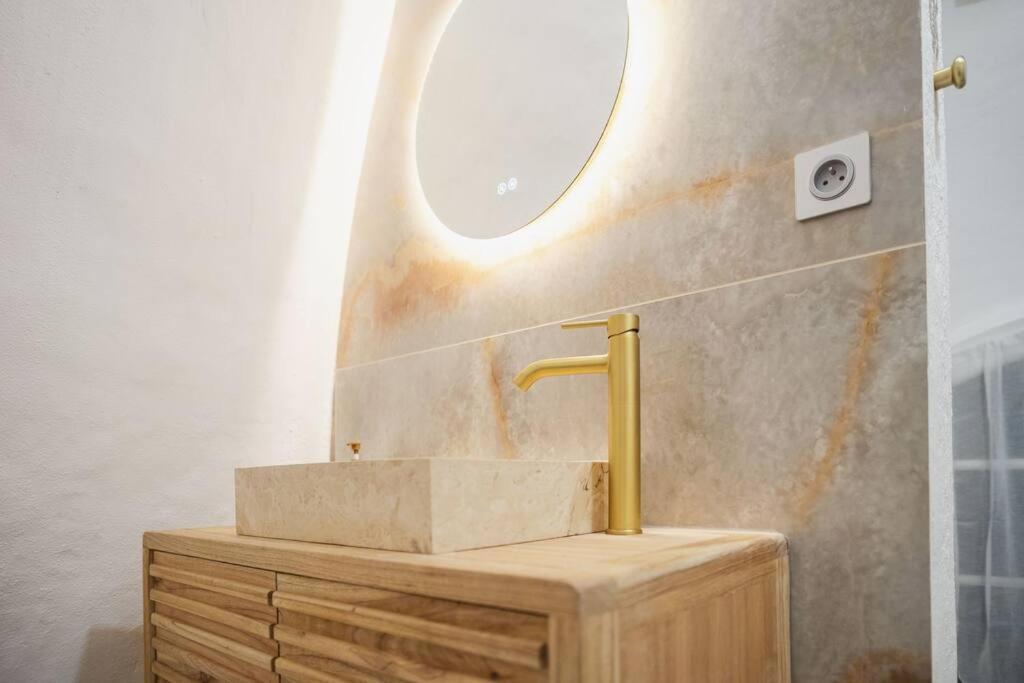 Le Temple D'Aphrodite, Appartement Avec Spa Vienne  Exterior foto